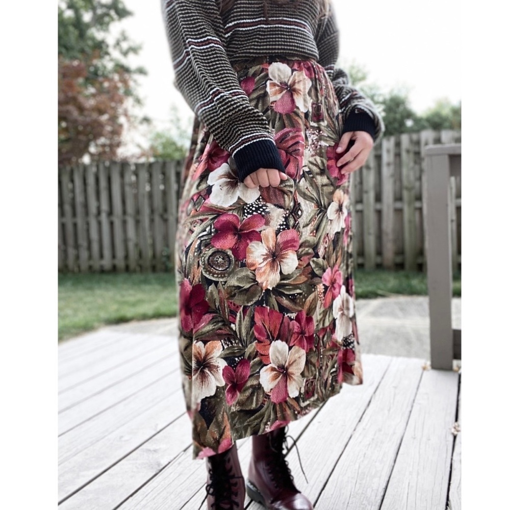 Vintage Floral Midi Skirt